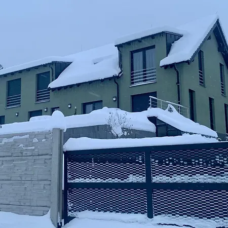 Houbovy Vrch Apartman *